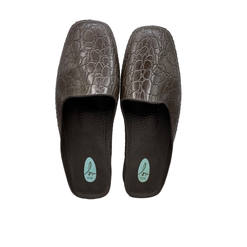 OKA. b Mules Brown Croc Embossed Spa Shoes Size L (9.5-10.5)